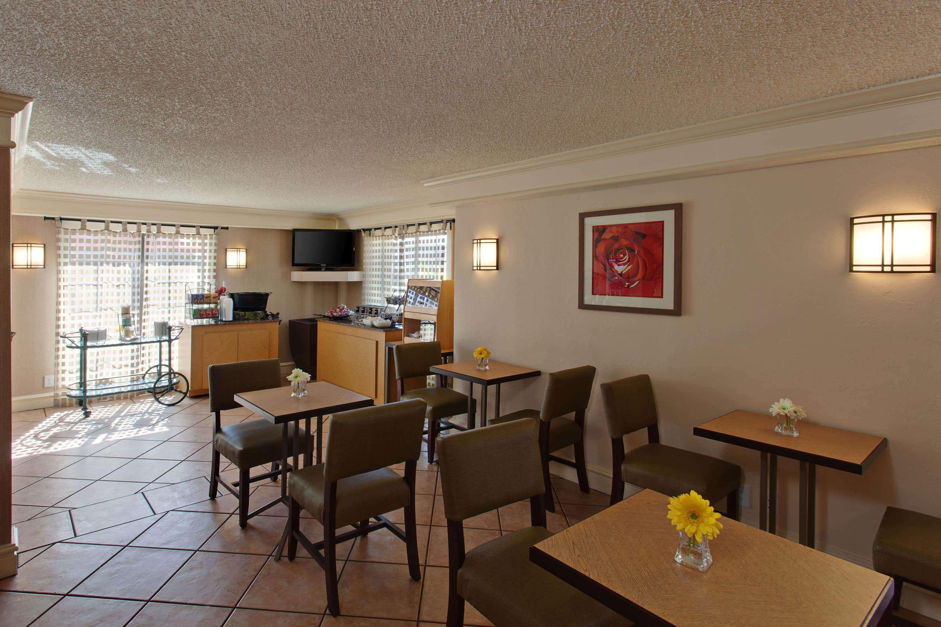 La Quinta Inn By Wyndham Costa Mesa Orange County Екстер'єр фото